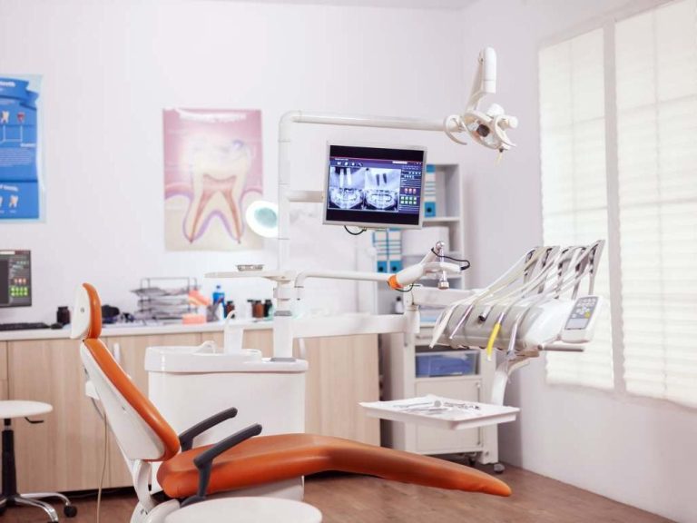 dentist-empty-cabinet