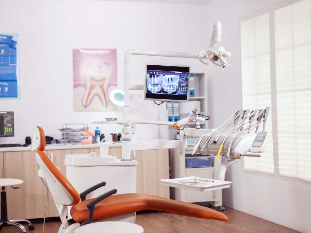 dentist-empty-cabinet