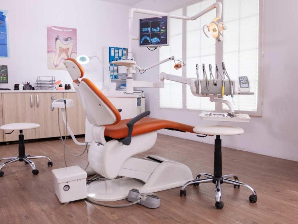modern-teethcare-stomatology-hospital-office