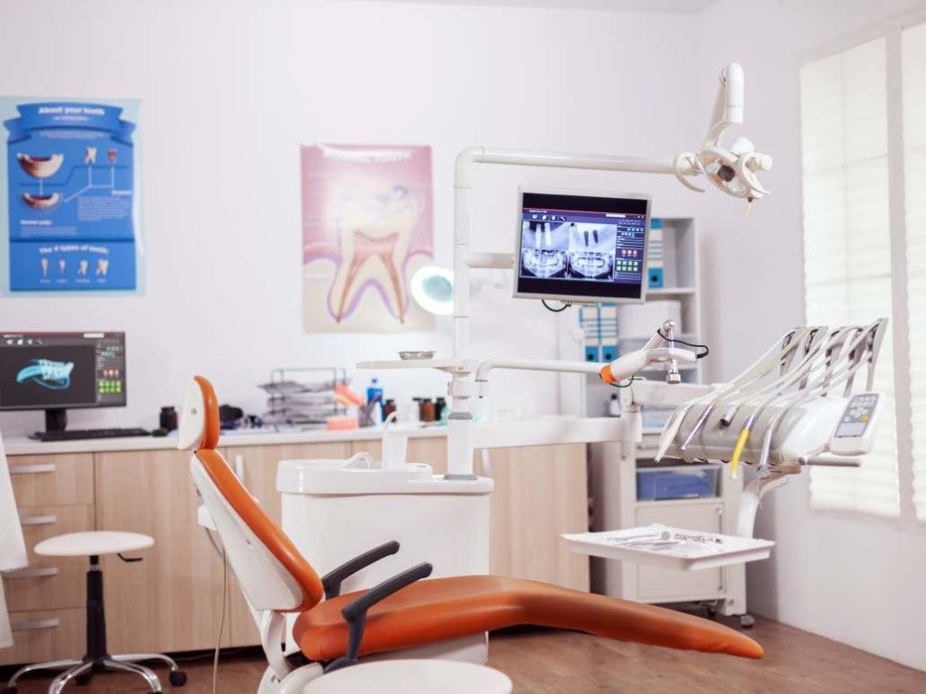 dentist-empty-cabinet