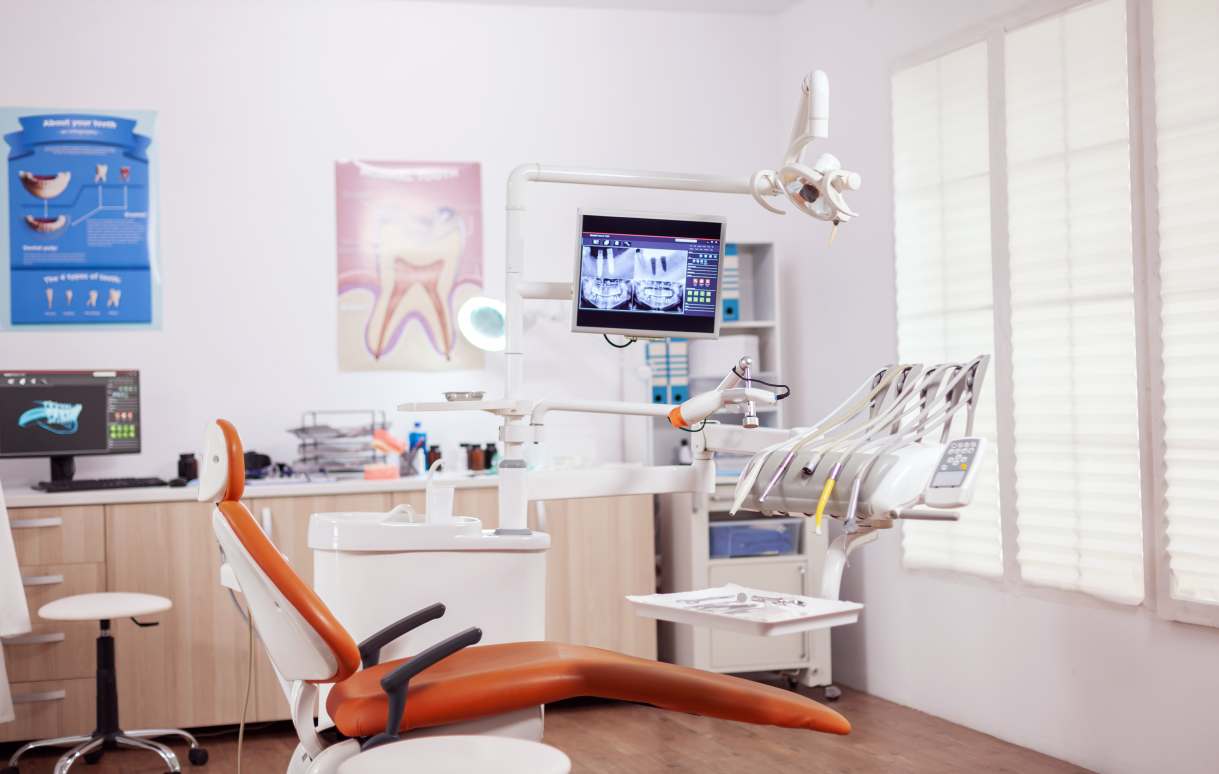 dentist-empty-cabinet