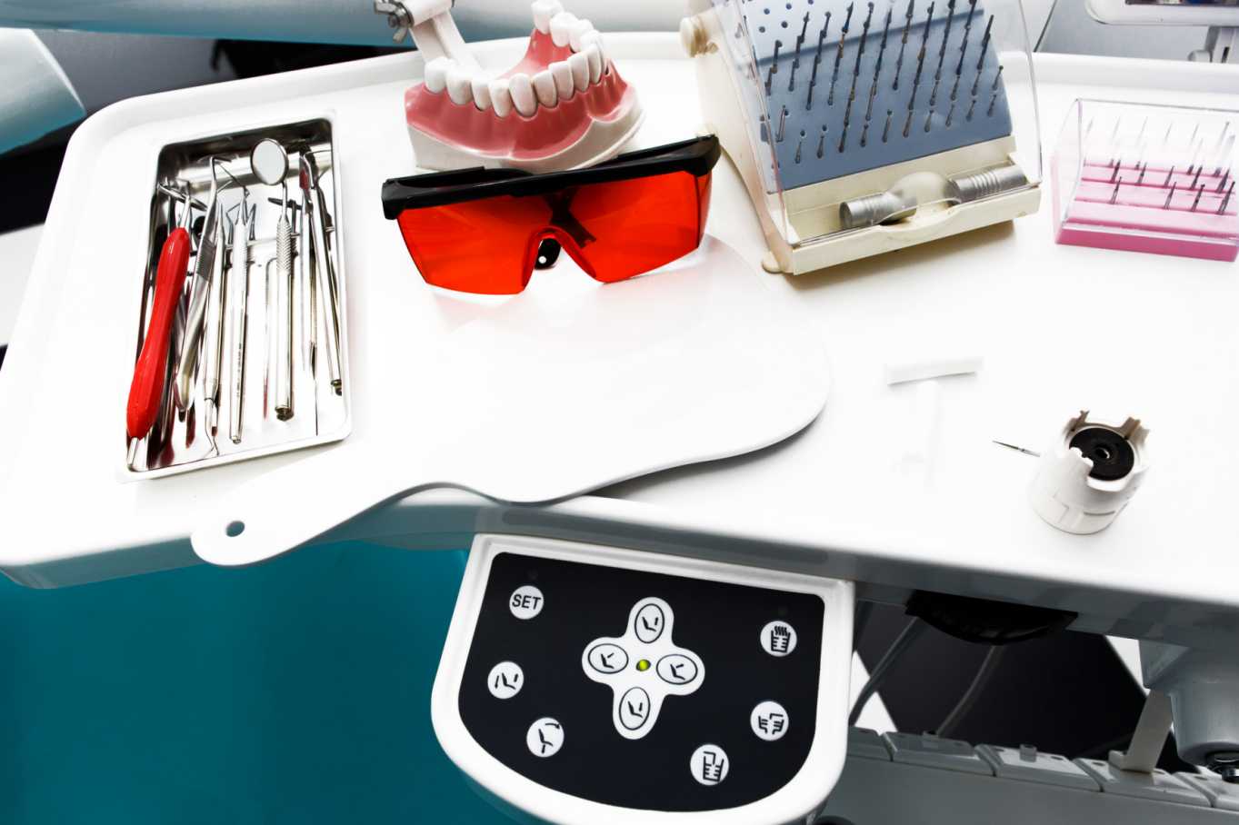 equipment-dental-instruments-dentist-s-office-tools